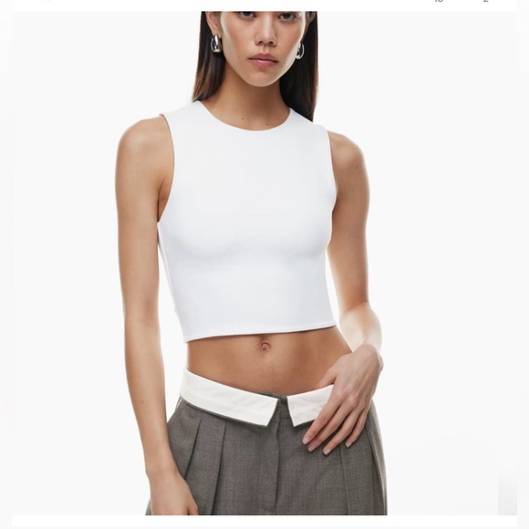 Aritzia Tops - Babaton contour muscle tank M